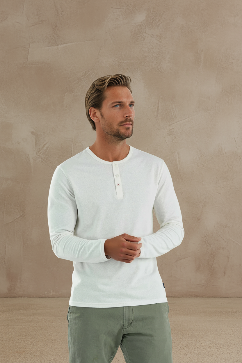TRAILBLAZER - White Solid 3 Buttons Henley