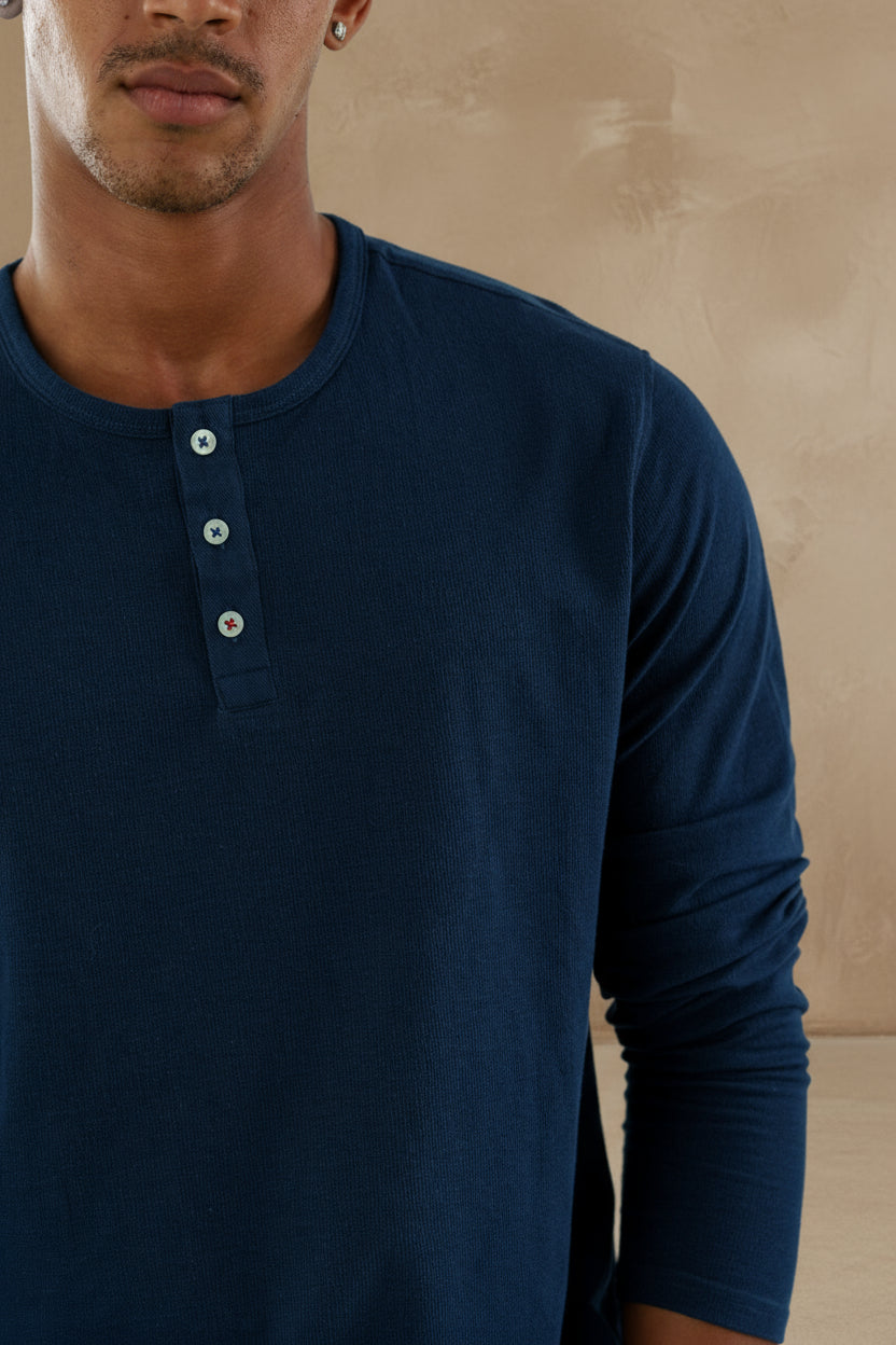 TRAILBLAZER - Navy Solid 3 Buttons Henley