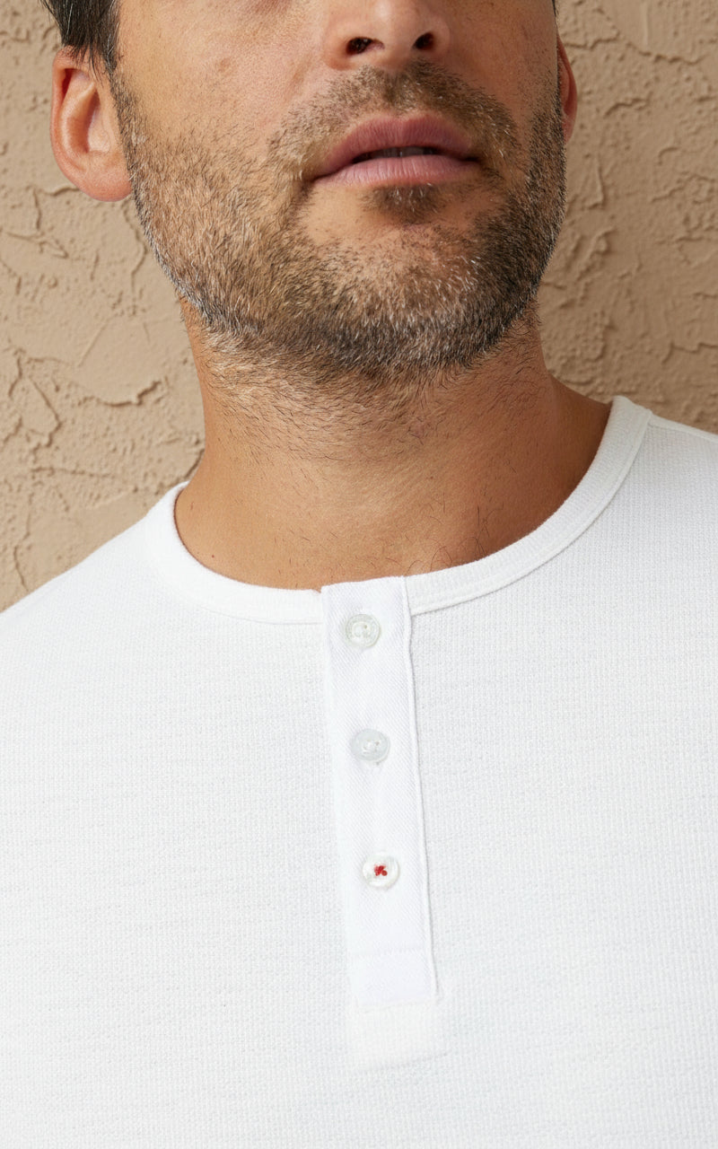 TRAILBLAZER - White Solid 3 Buttons Henley