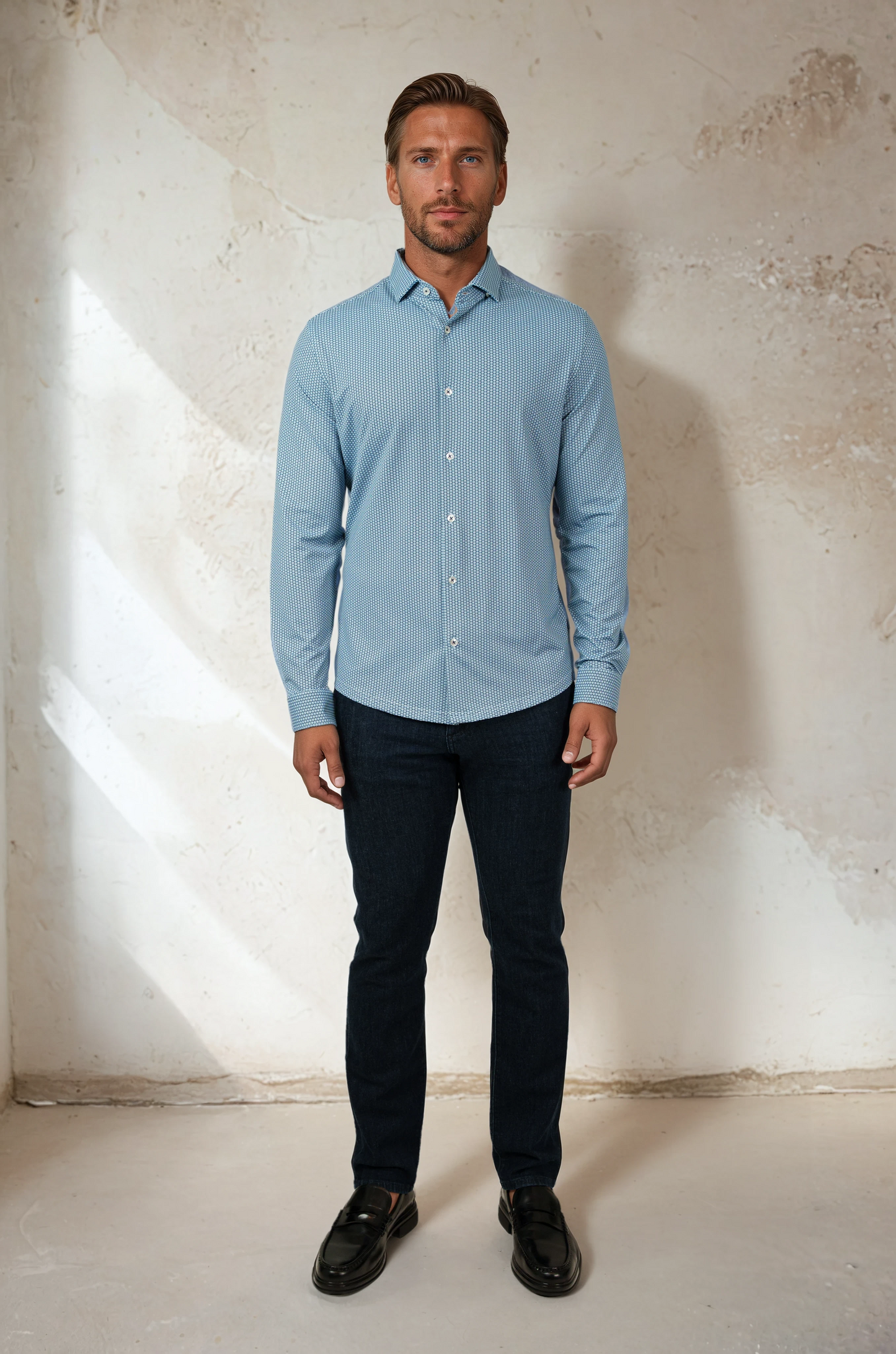 APEX - Dark Navy Clasp Geometric Shirt