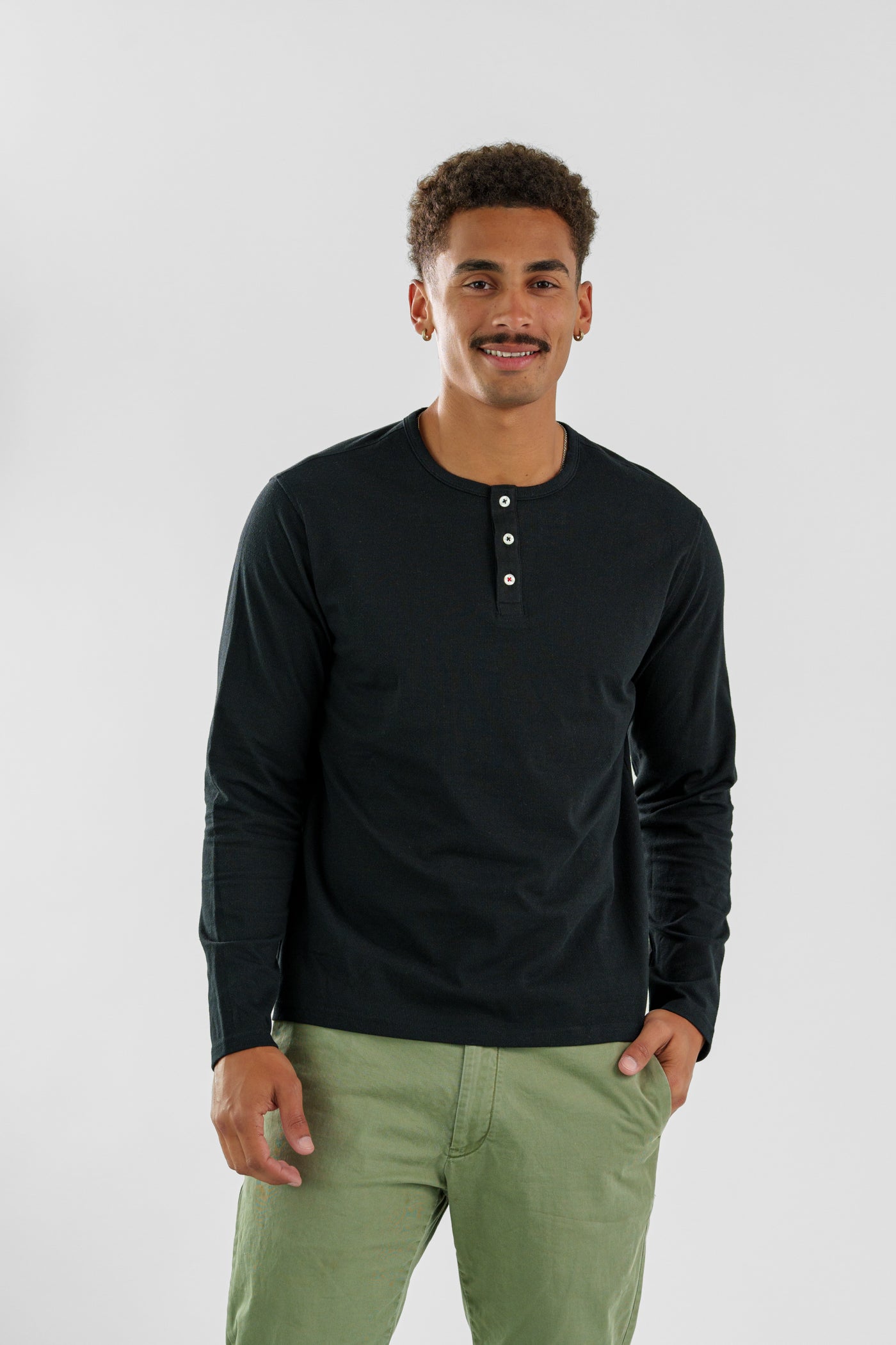 TRAILBLAZER - Black Solid Henley