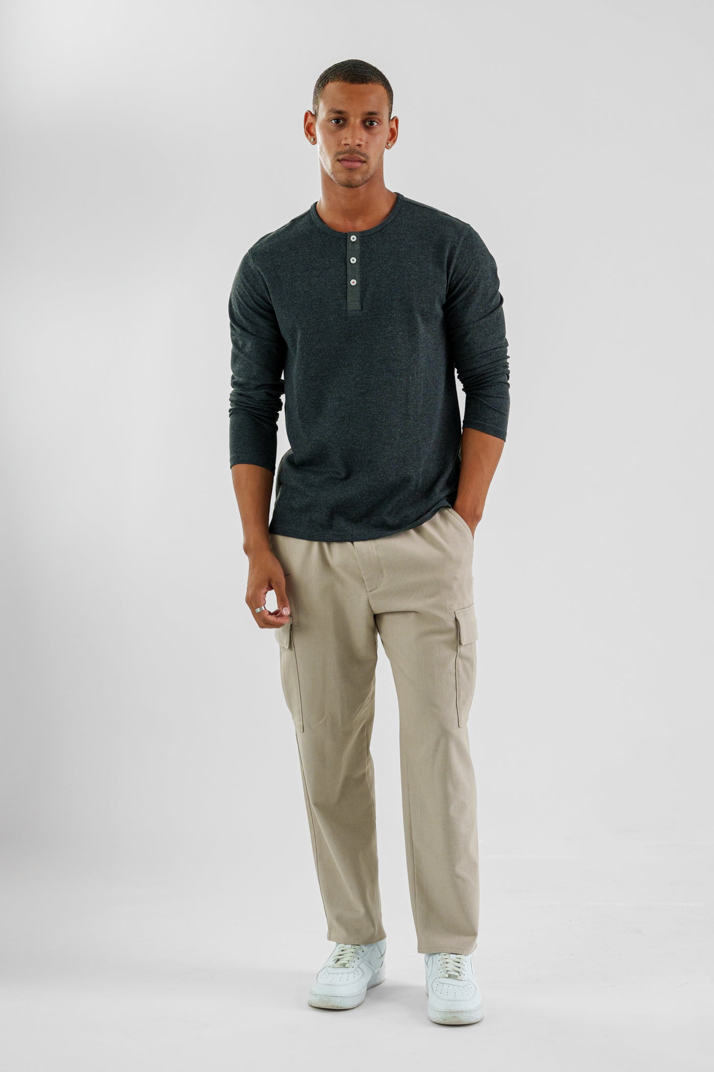 TRAILBLAZER - Charcoal Solid 3 Buttons Henley