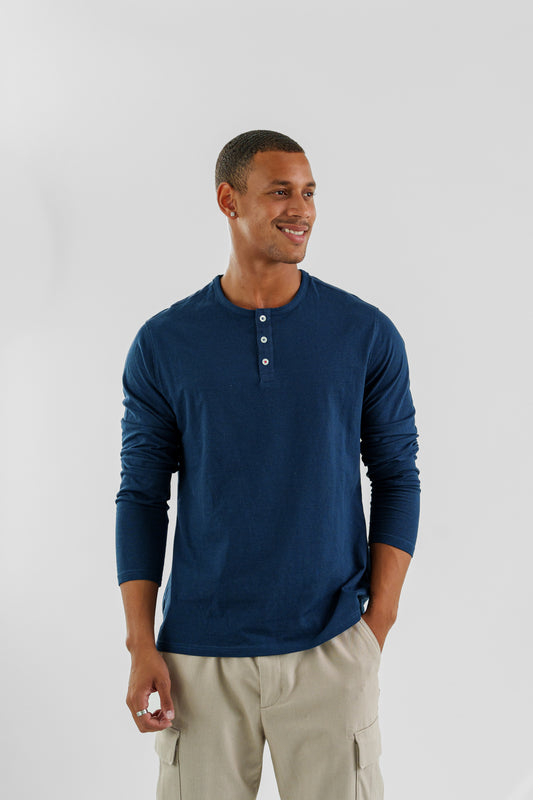 TRAILBLAZER - Navy Solid 3 Buttons Henley