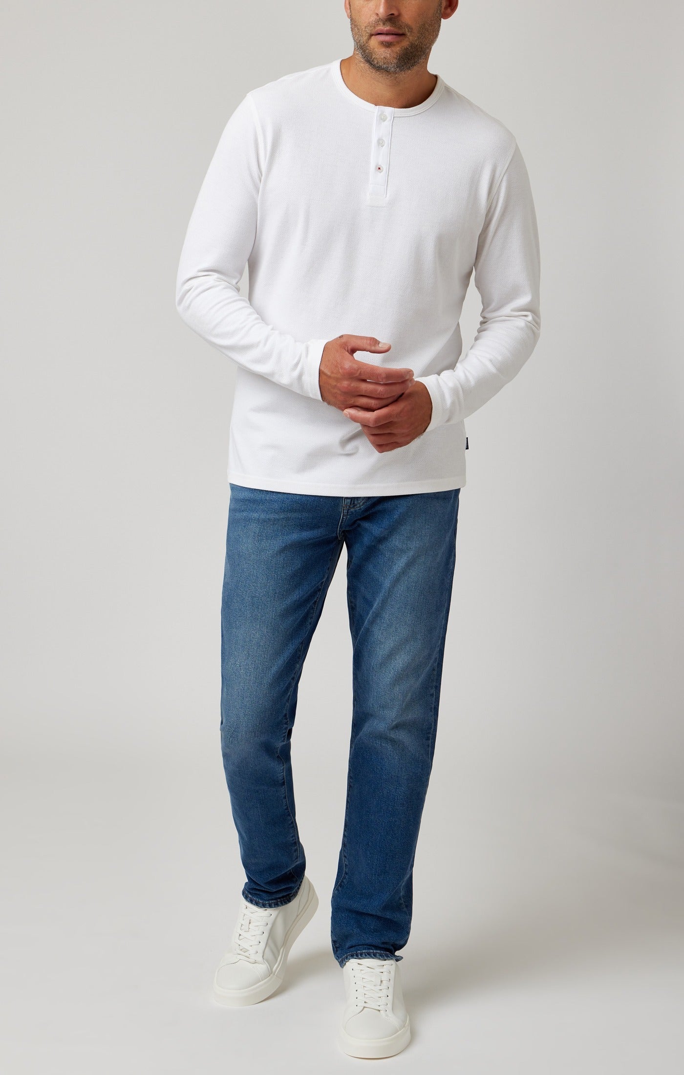 TRAILBLAZER - White Solid 3 Buttons Henley
