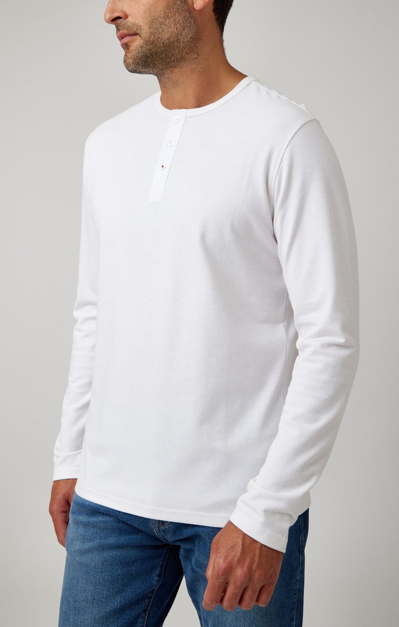 TRAILBLAZER - White Solid 3 Buttons Henley
