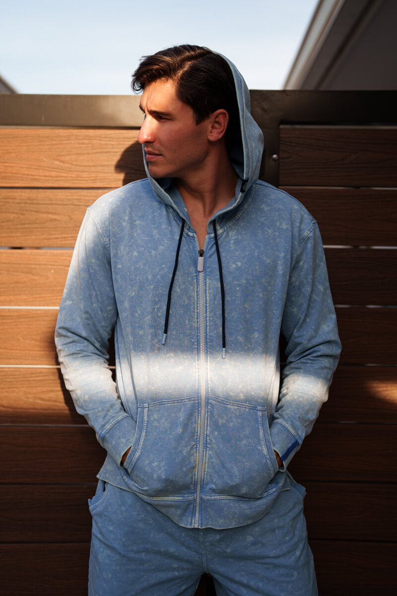 Sweaters & Hoodies